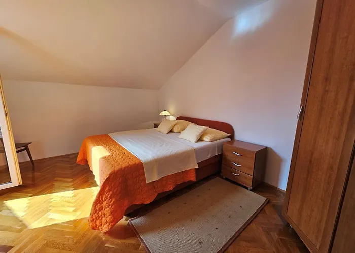 Apartment Visnja Nv 5 - For 5 Persons, Balcony With Sea View *