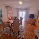 Visnja Nv 5 - For 5 Persons, Balcony With Sea View *