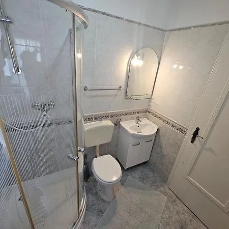 Visnja Nv 5 - For 5 Persons, Balcony With Sea View Apartamento *