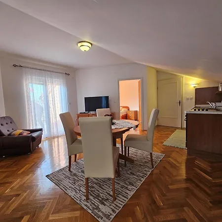 Visnja Nv 5 - For 5 Persons, Balcony With Sea View Apartamento *