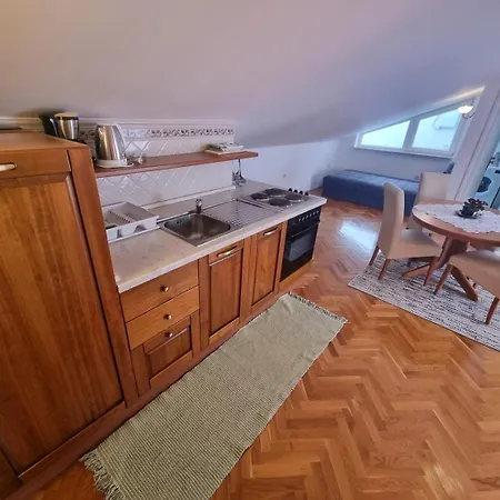 Visnja Nv 5 - For 5 Persons, Balcony With Sea View Apartamento *