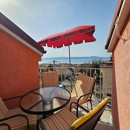 Visnja Nv 5 - For 5 Persons, Balcony With Sea View * Novi Vinodolski
